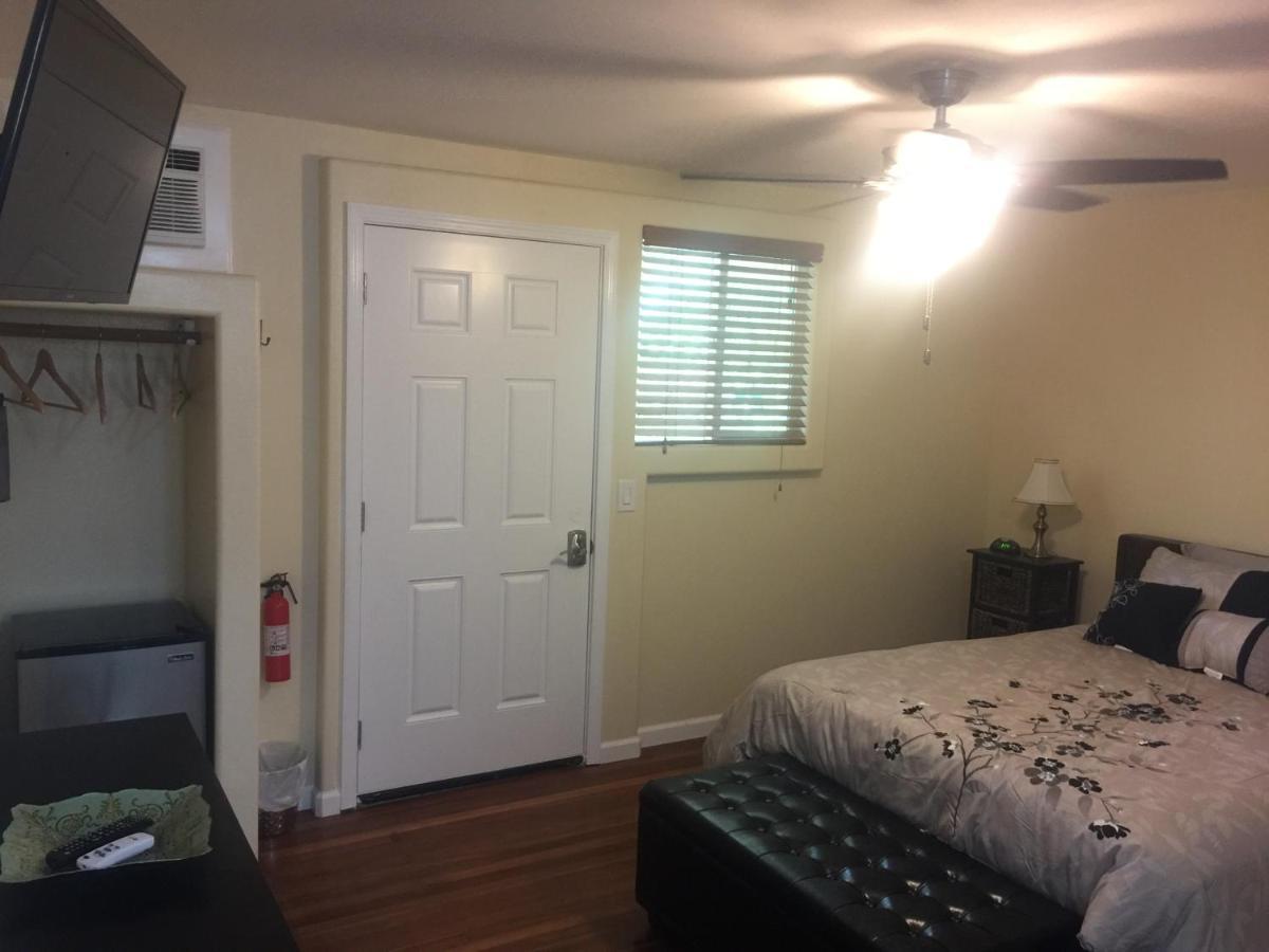 Aaron'S Cottage Хило Екстериор снимка